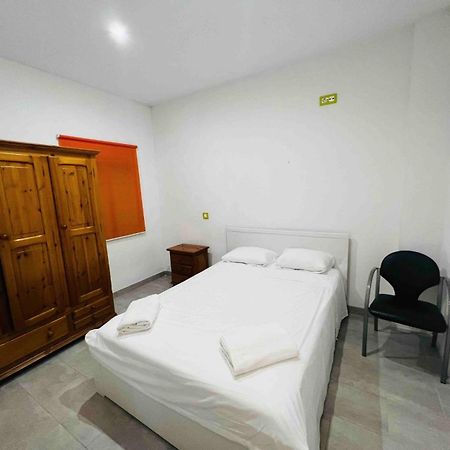 Habitacion Comoda Σεβίλλη Εξωτερικό φωτογραφία